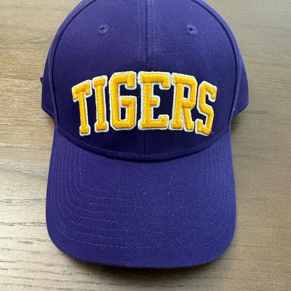 LSU Tigers Baseball Cap - Picture 1 of 4